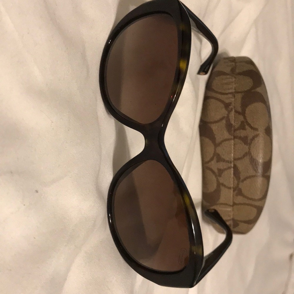 Coach sunglasses - Picture 4 of 5